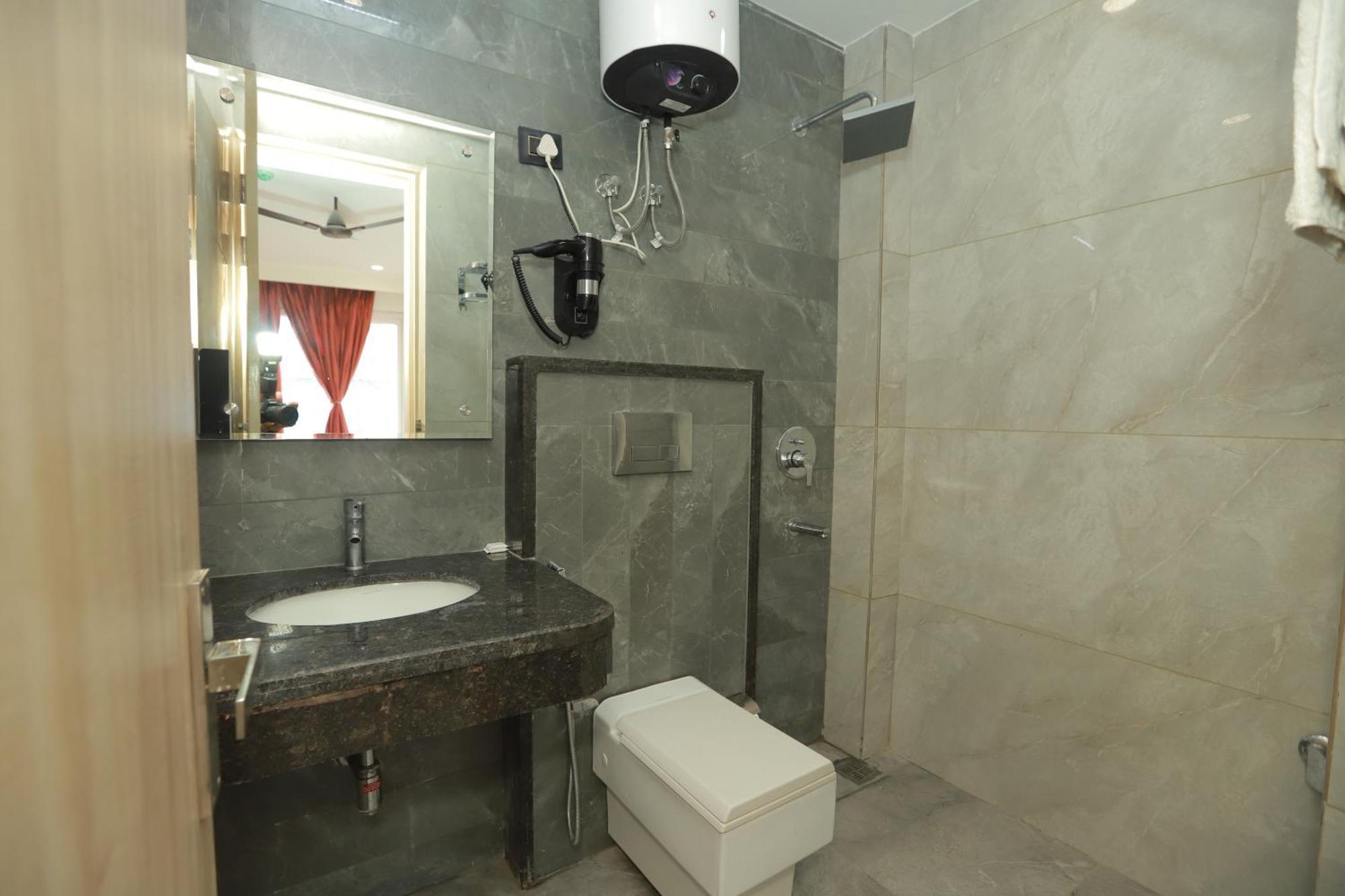 Zed Hotel - Delhi International Airport New Delhi Buitenkant foto