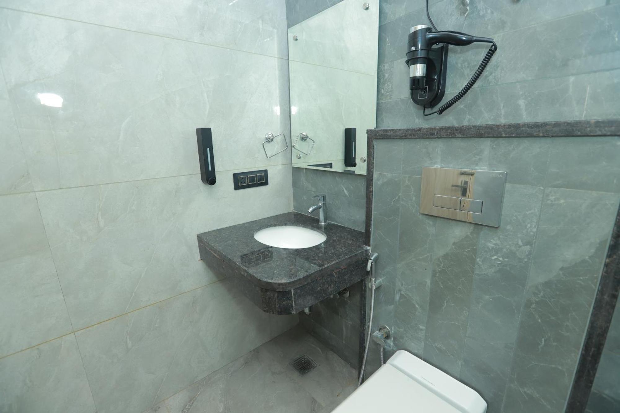Zed Hotel - Delhi International Airport New Delhi Buitenkant foto