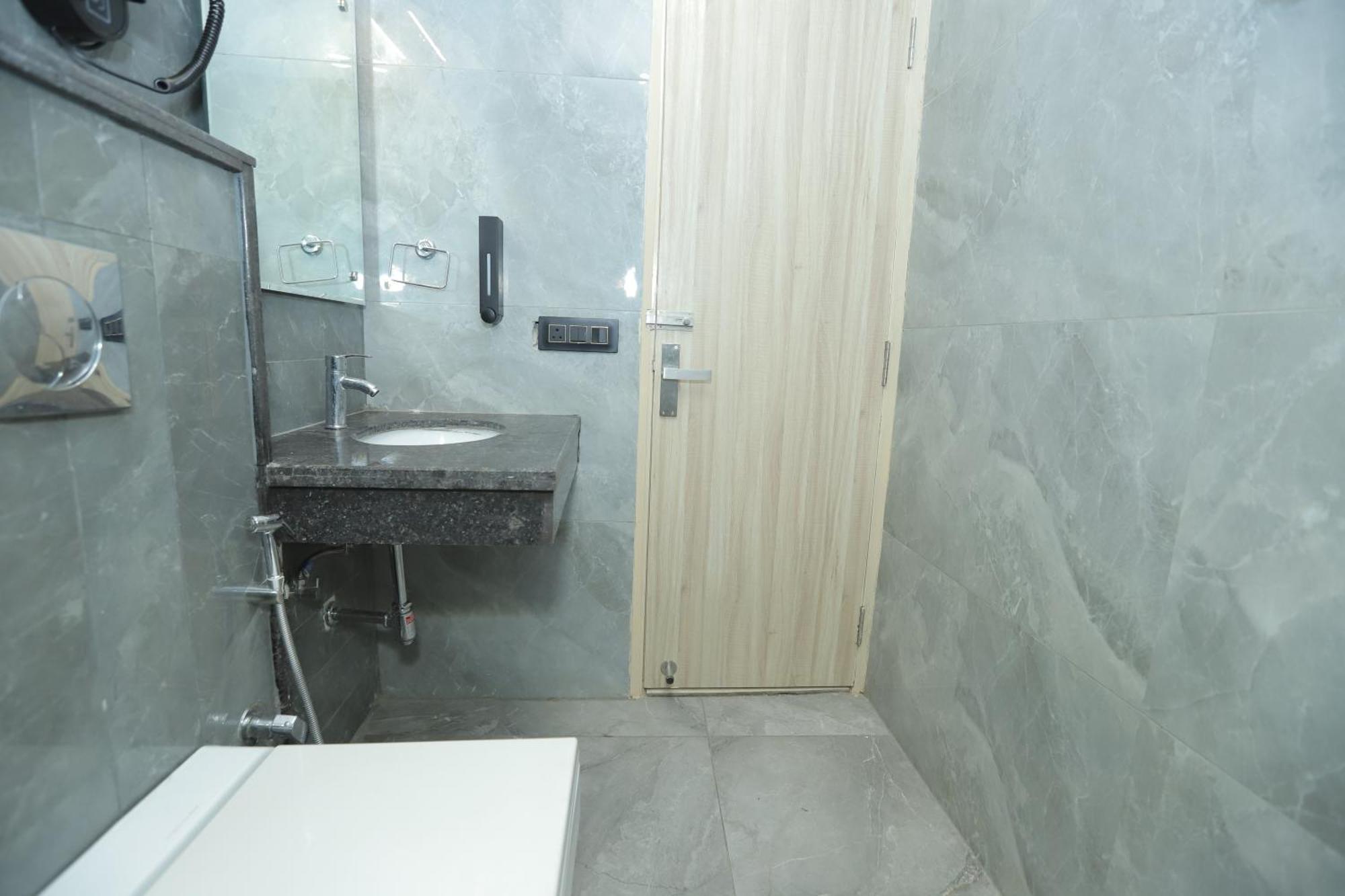 Zed Hotel - Delhi International Airport New Delhi Buitenkant foto