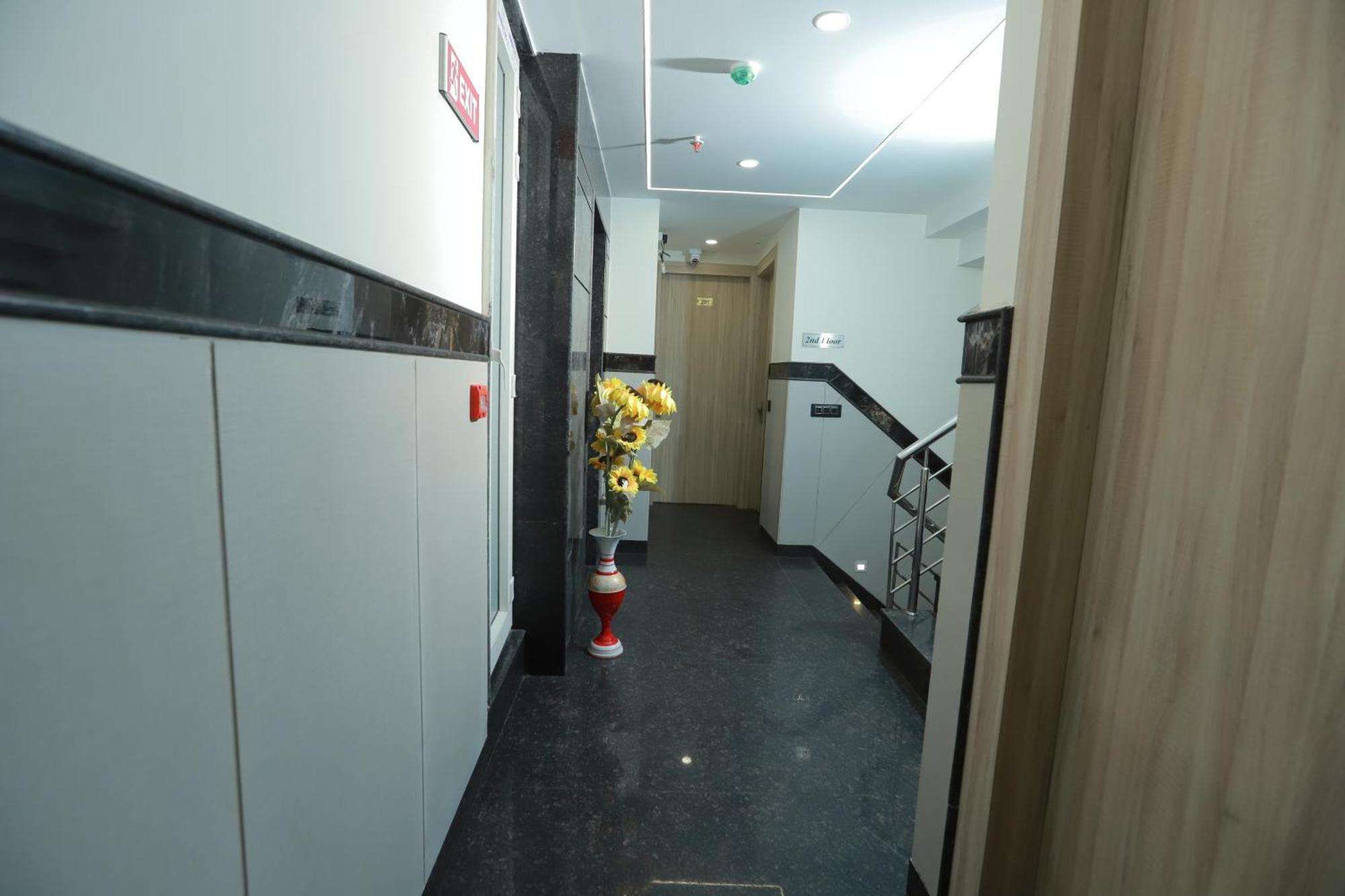 Zed Hotel - Delhi International Airport New Delhi Buitenkant foto