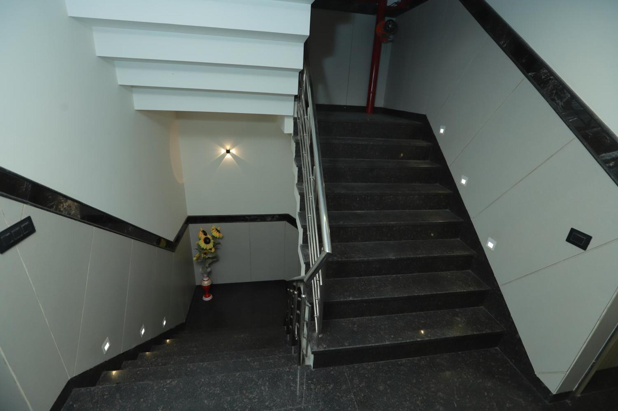 Zed Hotel - Delhi International Airport New Delhi Buitenkant foto