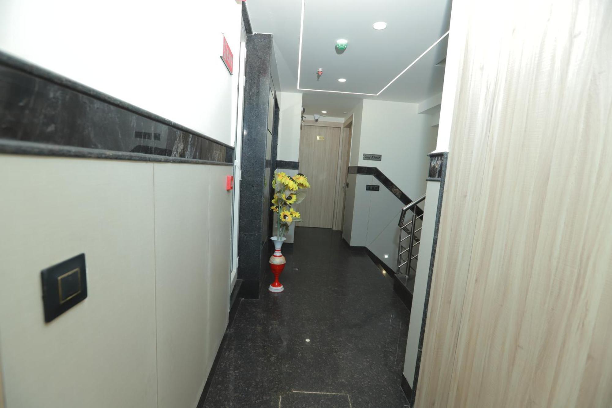 Zed Hotel - Delhi International Airport New Delhi Buitenkant foto
